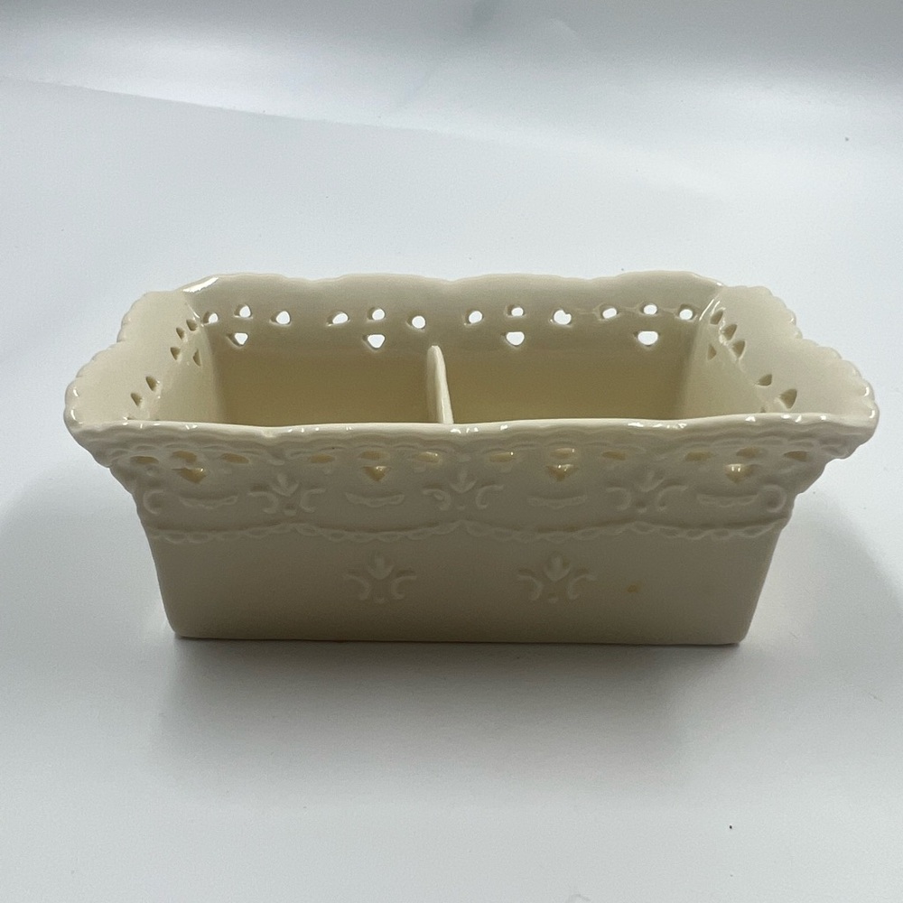 Skye Mcghie Cream Lace Rectangle Divided Dish